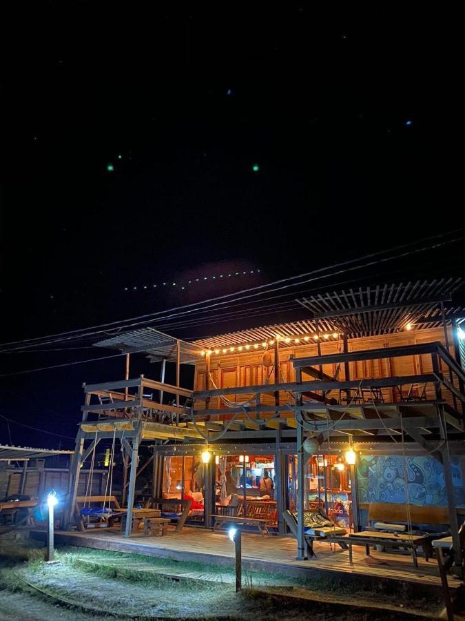 Mar De Fondo Hostel Punta Del Diablo Luaran gambar