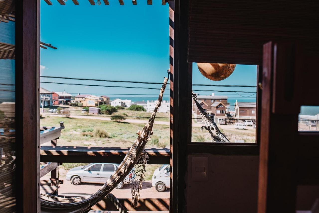 Mar De Fondo Hostel Punta Del Diablo Luaran gambar