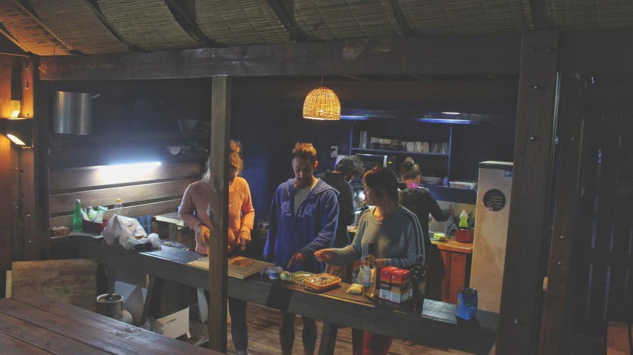 Mar De Fondo Hostel Punta Del Diablo Luaran gambar